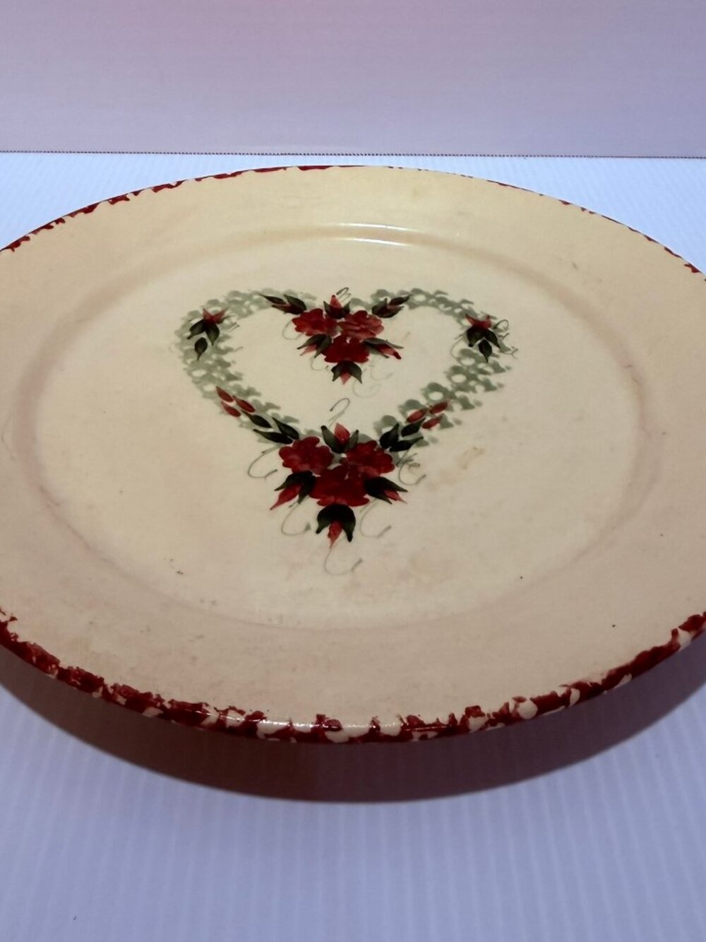 Vintage "Heart Wreath" pattern produced by Casey Pottery